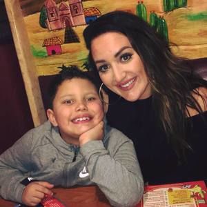 Meet your Posher, Cassandra